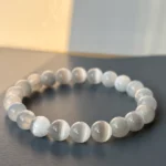 Soft Glow Cat’s Eye Bracelet